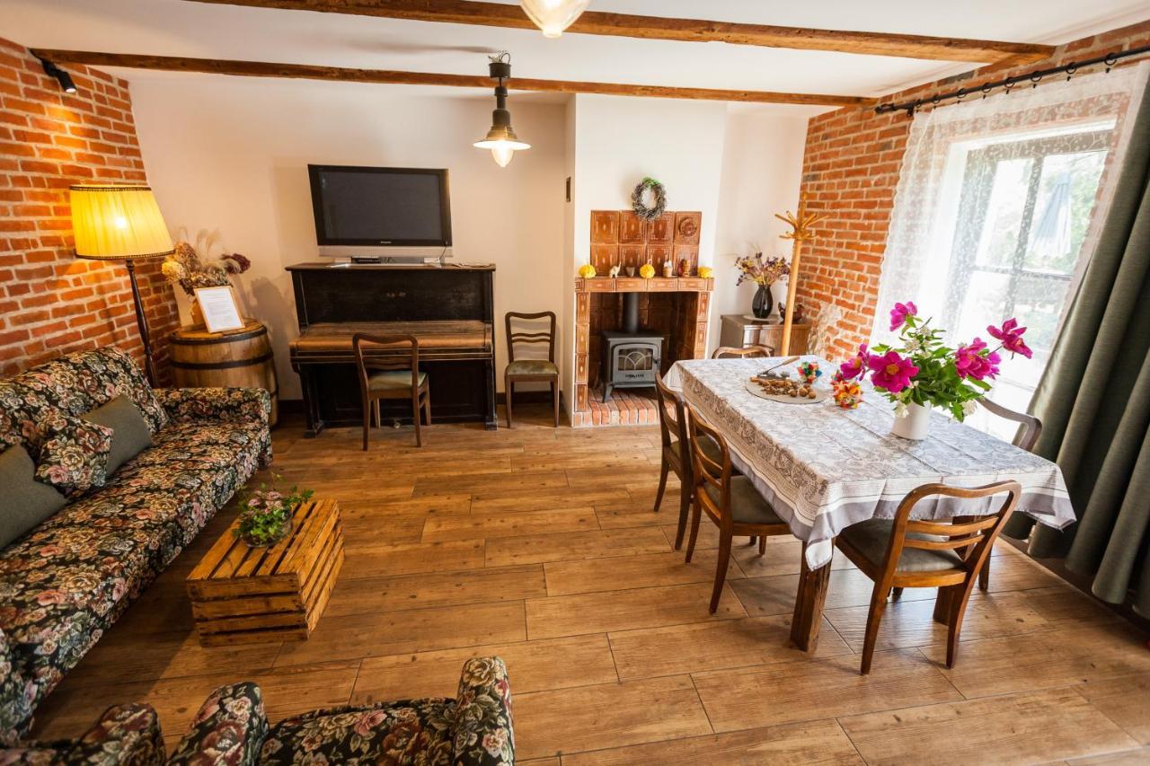 Dom Pod Orzechem Villa Łapczyce Exteriör bild